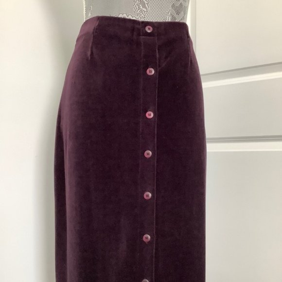 Liz Claiborne Velvet Skirt, Full Length, Size MP, Color: Purple - Picture 3 of 7